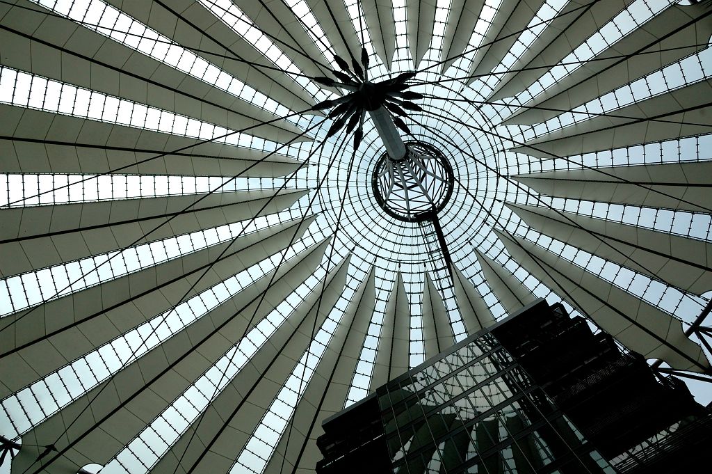 Sony Center 01